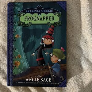 Araminta Spookie 3: Frognapped by Angie Sage NEW HARDBACK